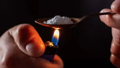 کوکائین بیس چیست؟ تفاوت فری بیس یا سنگ کوکائین با پودر کوکائین | نحوه تولید سنگ